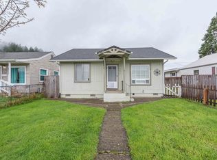 1273 Ivy Ave, Reedsport, OR 97467