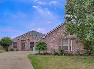 12 Mary Lou Ct, Mansfield, TX 76063