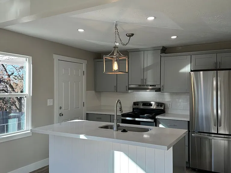 2925 Madison Ave — Photo 3