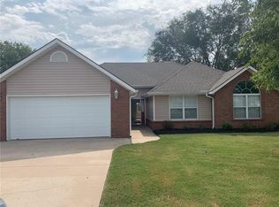 3007 SW 8th St, Bentonville, AR 72712