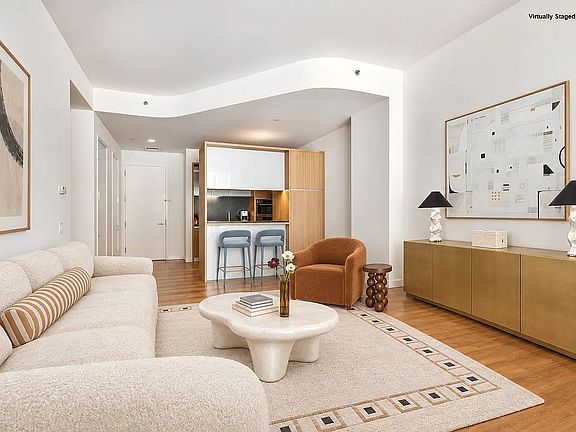 4th image of 311 W Broadway APT 4D