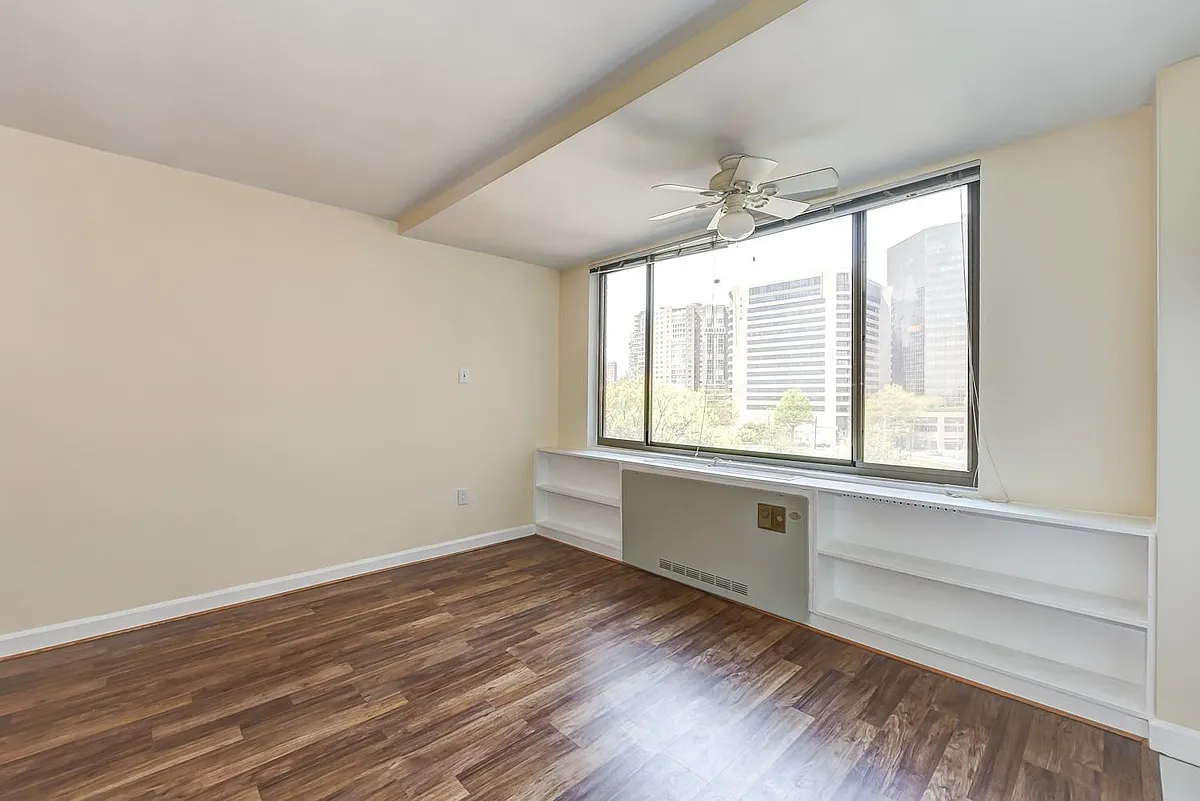 Building Photo - 1111 Arlington Blvd #712