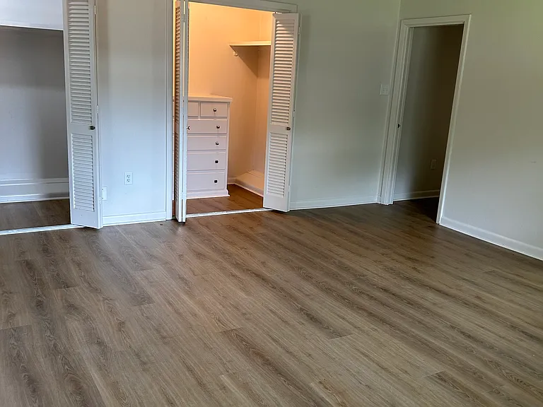 223 Stephanie Ave — Photo 19