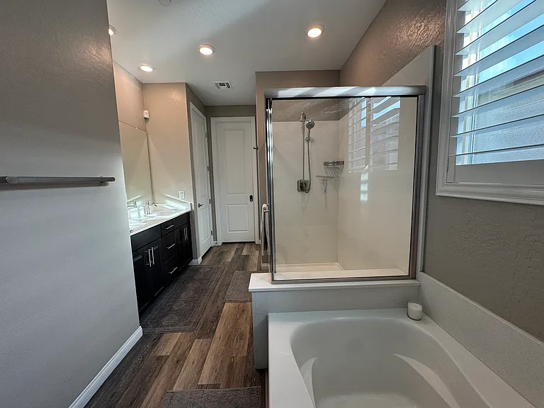 On-suite master bathroom