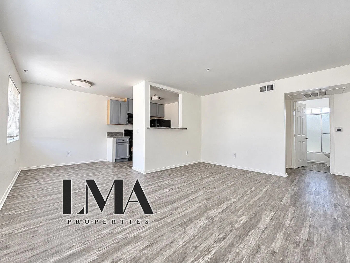 2 bed, 1.0 bath, 600 sqft, $2,400 — Photo 1