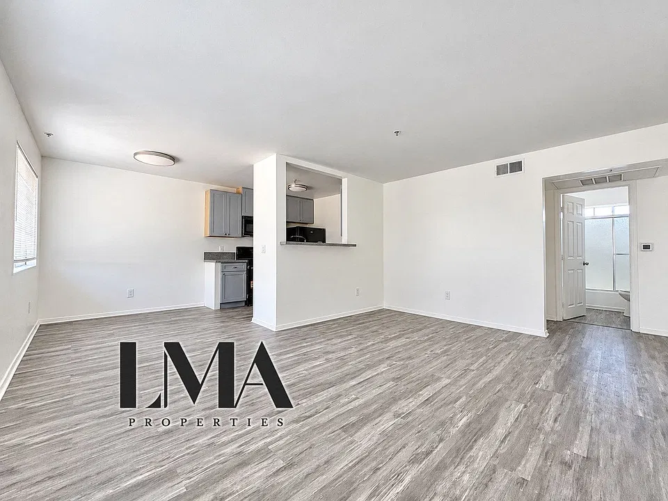 7308 Canby Ave #7A