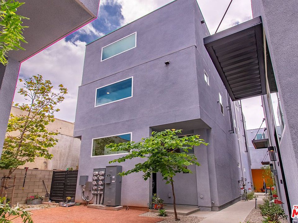 1st image of 3034 N Coolidge Ave