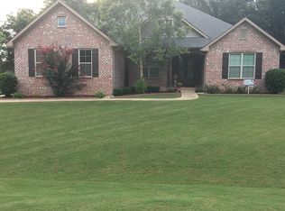 286 Maplewood Dr, Wetumpka, AL 36093