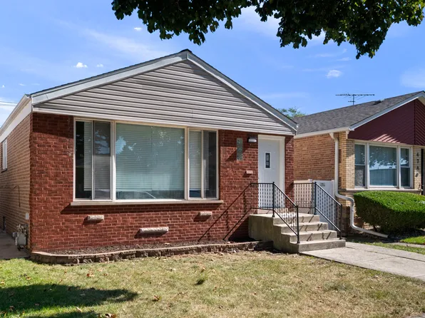 4745 S Leamington Ave, Chicago, IL 60638