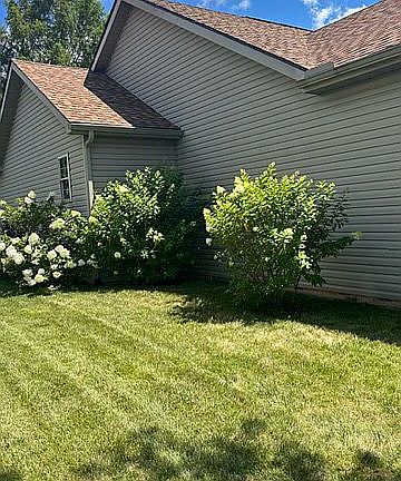 2nd image of 1659 Amanda Dr