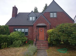 2312 41st Ave SW, Seattle, WA 98116