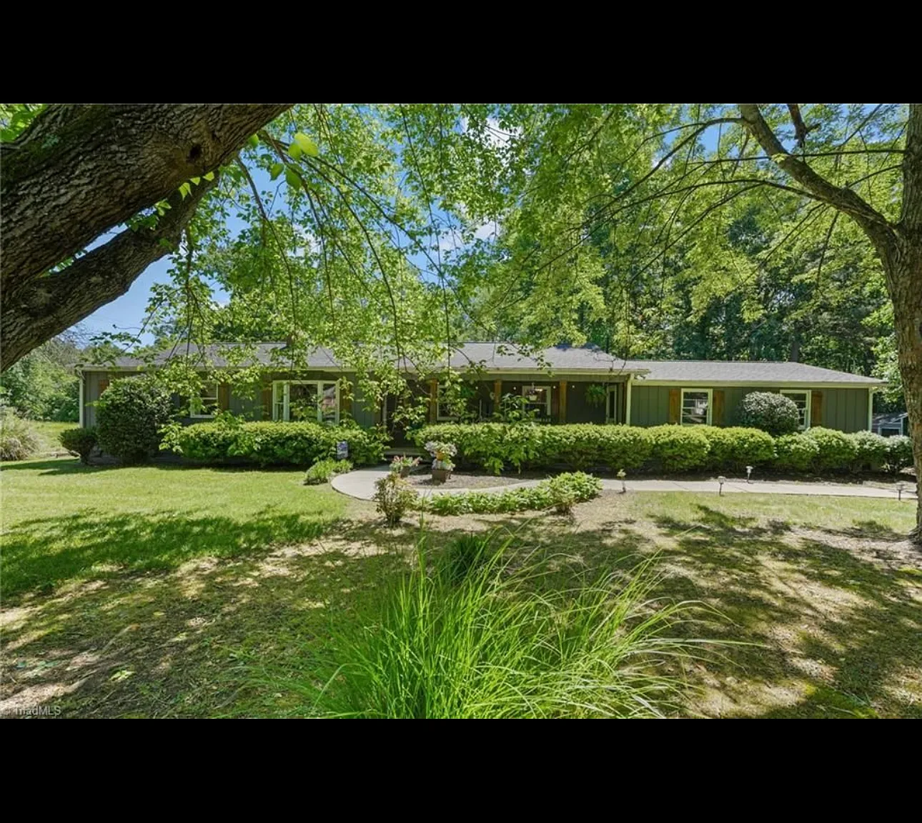 4 bed, 2171 sqft, $3,500 — Photo 1