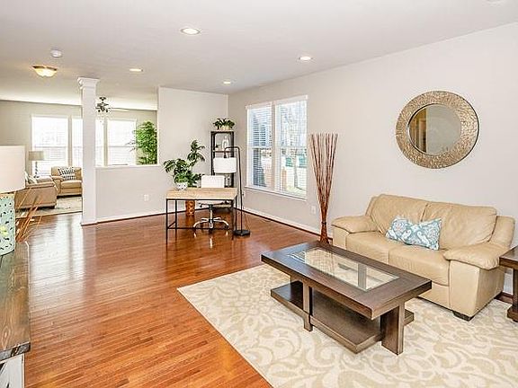 5th image of 8846 Rushbrooke Ln