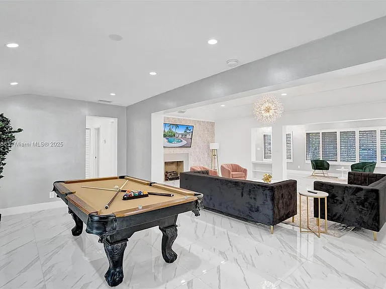 725 Harrison St — Photo 26