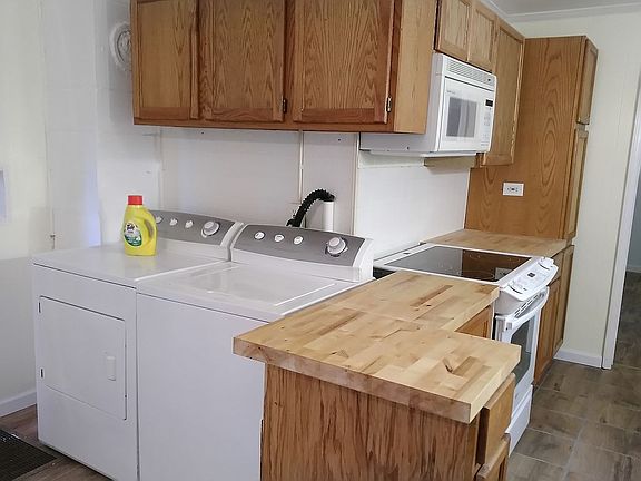 Washer-dryer Upstairs