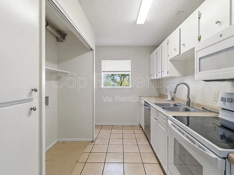 4813 Fred May Dr — Photo 10