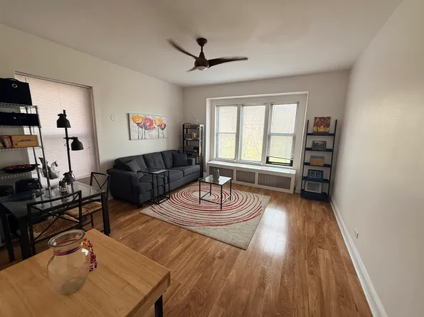 5300 S Shore Dr APT 38, Chicago, IL 60615