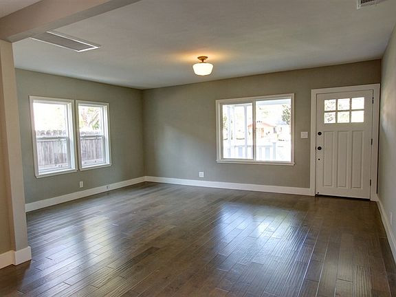 5th image of 411 N Carmelo Ave