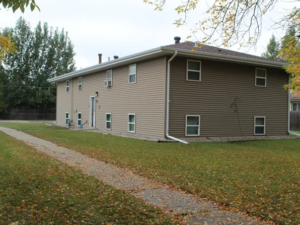 212 4th St NW, Dilworth, MN 56529