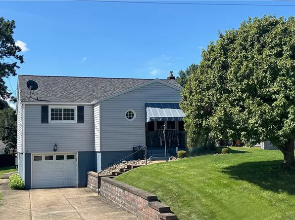 328 Nebraska Dr, New Kensington, PA 15068