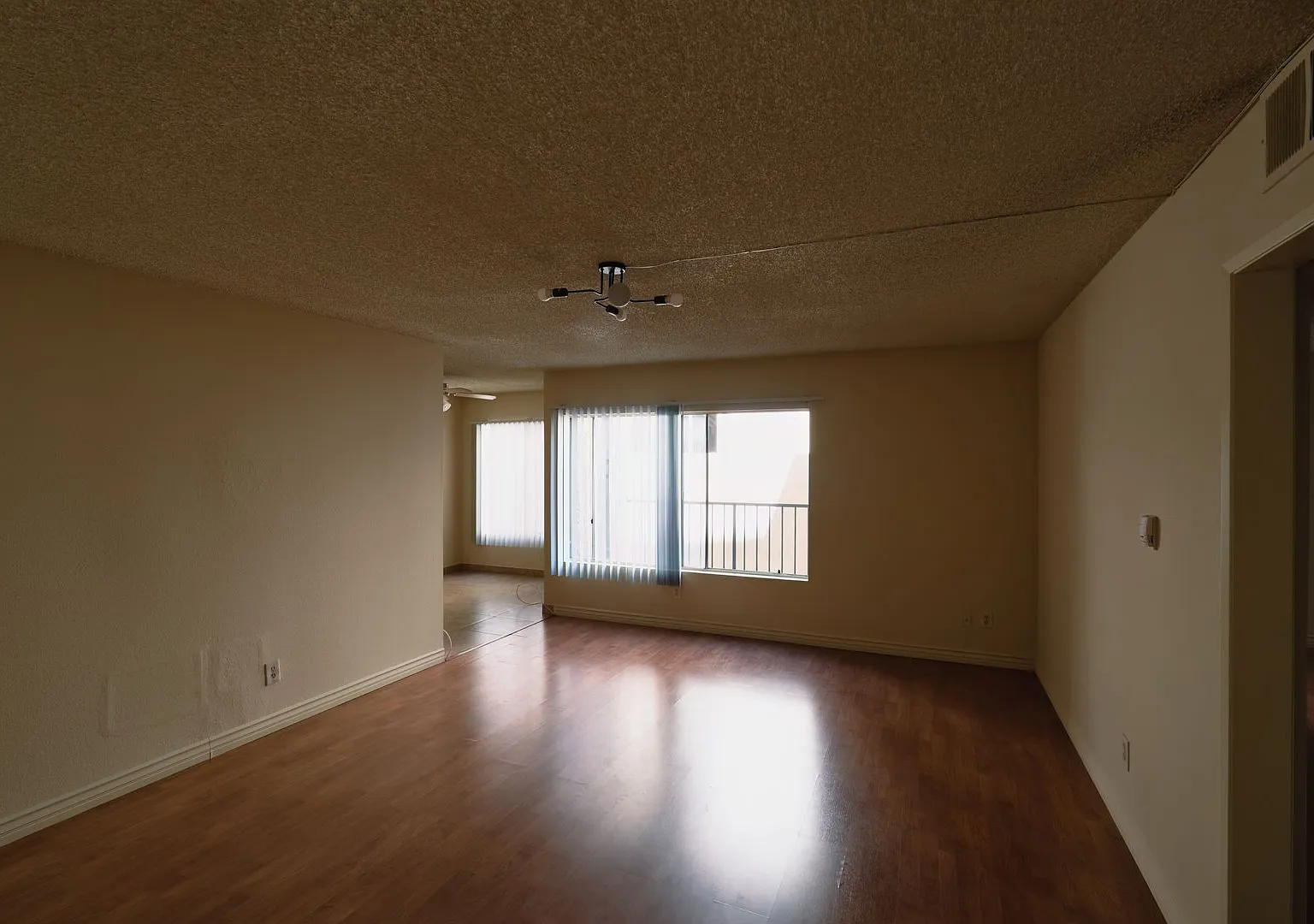 433Jack — Photo 2