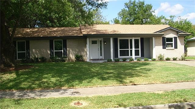 1st image of 2505 Woodlawn Dr