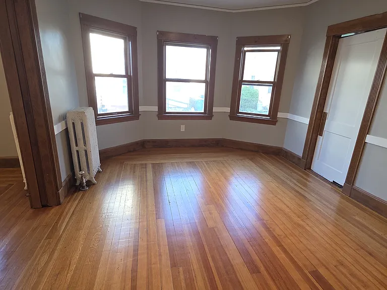 68 Hoyle St #6 — Photo 6