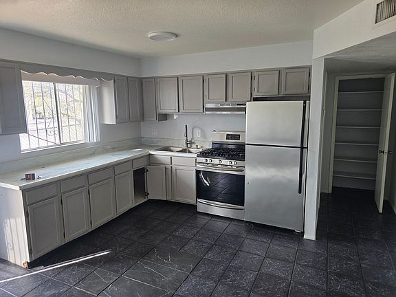 4th image of 132-134 E Michigan Dr #268A32282