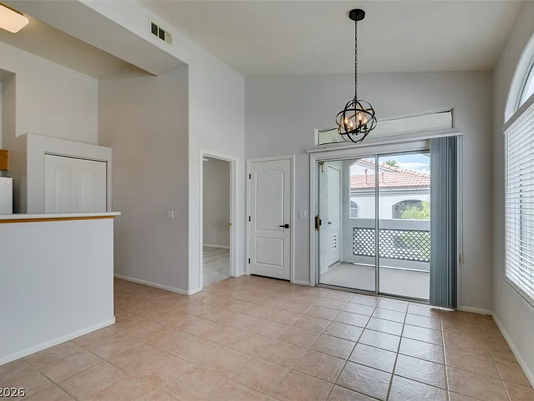 700 Carnegie St #421 — Photo 14