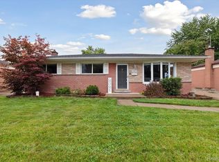 13473 Perry Cir, Warren, MI 48088