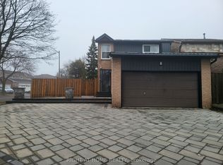 2 Clydesdale Rd, Markham, ON L3R3S9