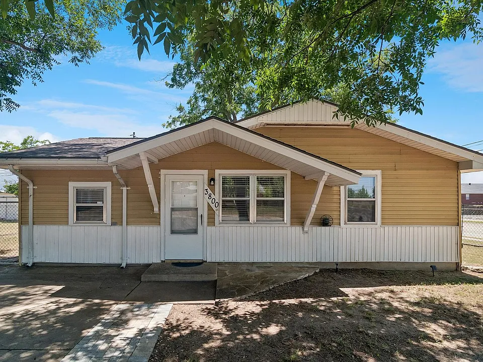 3800 Atlas Dr