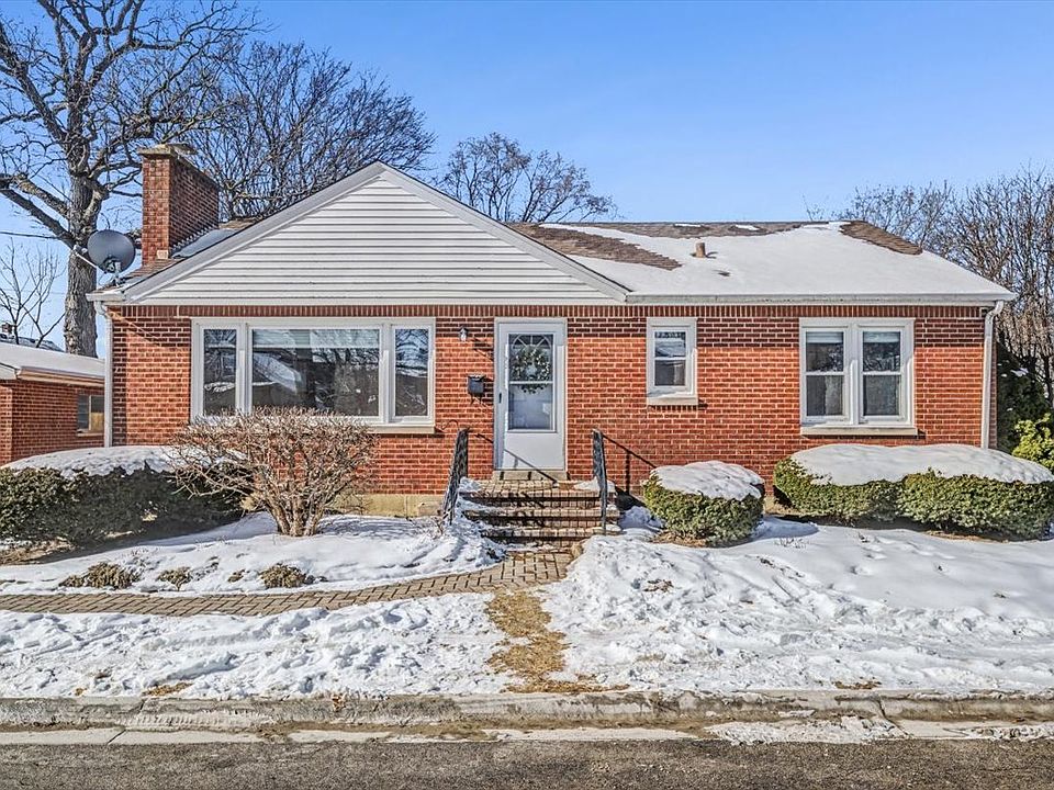 1st image of 137 Highwood Ave
