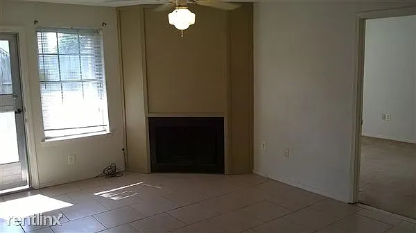 8240B fireplace