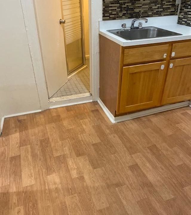2nd image of 511 53rd St APT 2R