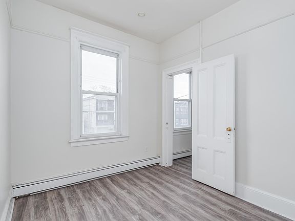 5th image of 37 Pamrapo Ave #2