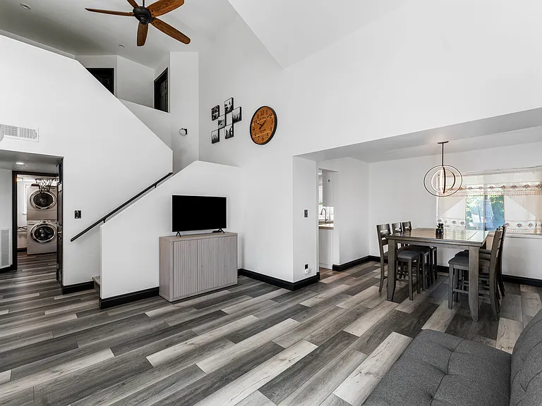 43721 Yaffa St — Photo 23