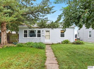 2232 Wilson Dr, Bellevue, NE 68005