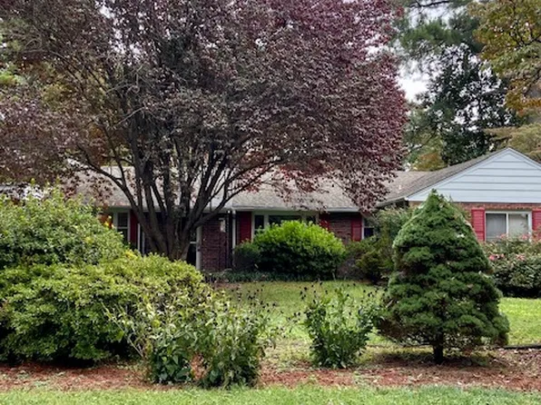 5640 Lakewood Dr, Norfolk, VA 23509