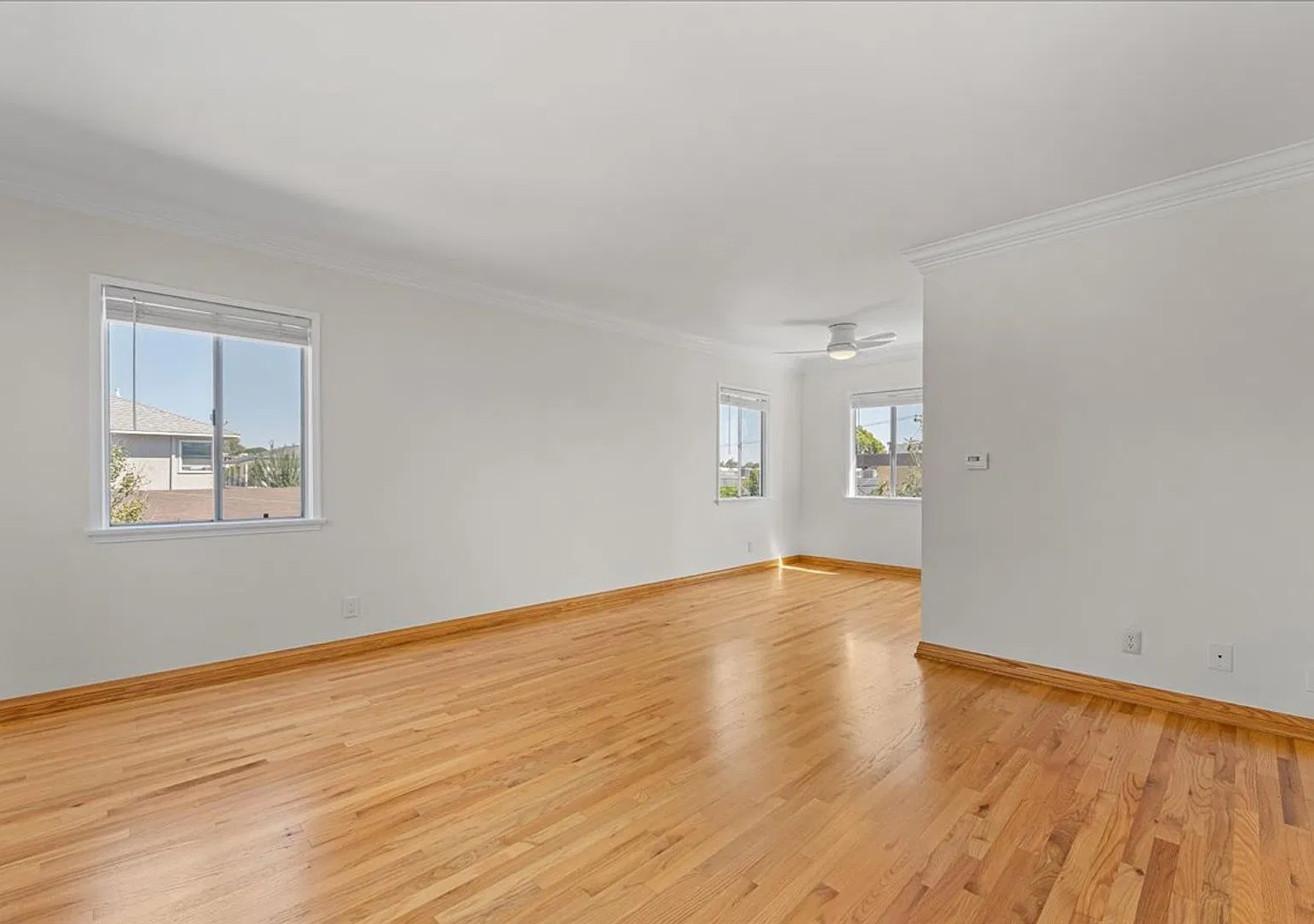 Beautiful Second Floor Apartment! — Photo 1