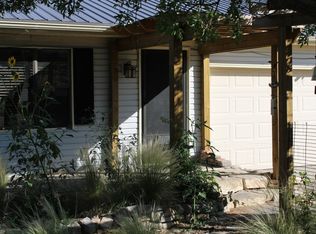 8 Crestview Ln, Edgewood, NM 87015