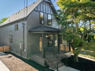 4234 SE Yamhill St #A, Portland, OR 97215