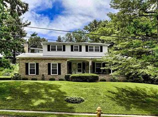 660 Cortleigh Dr, York, PA 17402
