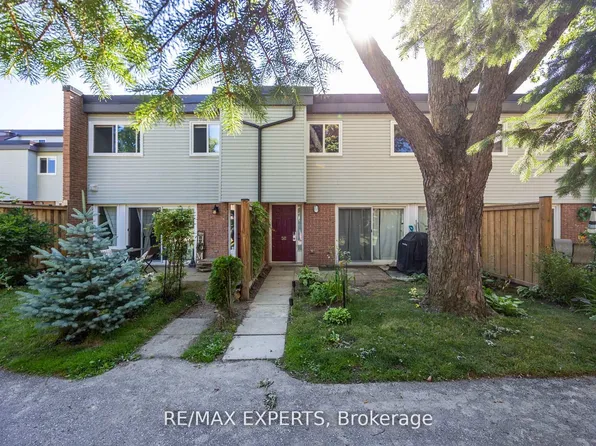 242 Milestone Cres, Aurora, ON L4G 3M2