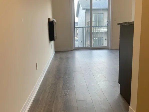 2635 William Jackson Dr #1314, Pickering, ON L1X 0C3