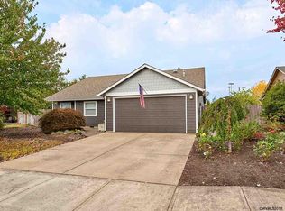 816 Cox Way NE, Silverton, OR 97381