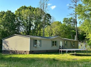 1619 Buck Ct, Lincolnton, NC 28092