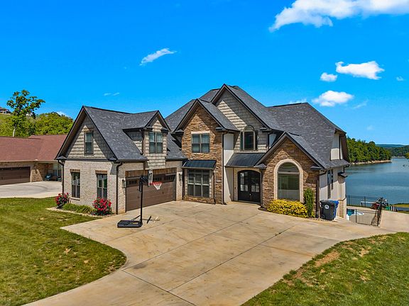 3rd image of 3111 Bridgewater Blvd