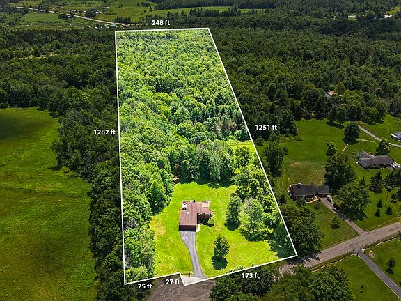 4th image of 786 Harnecky Rd