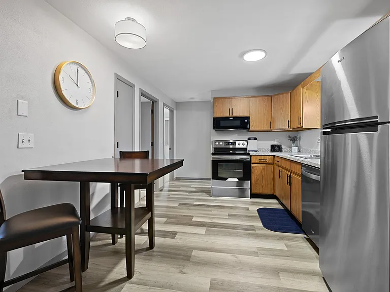 1005 S Lake St #G — Photo 10